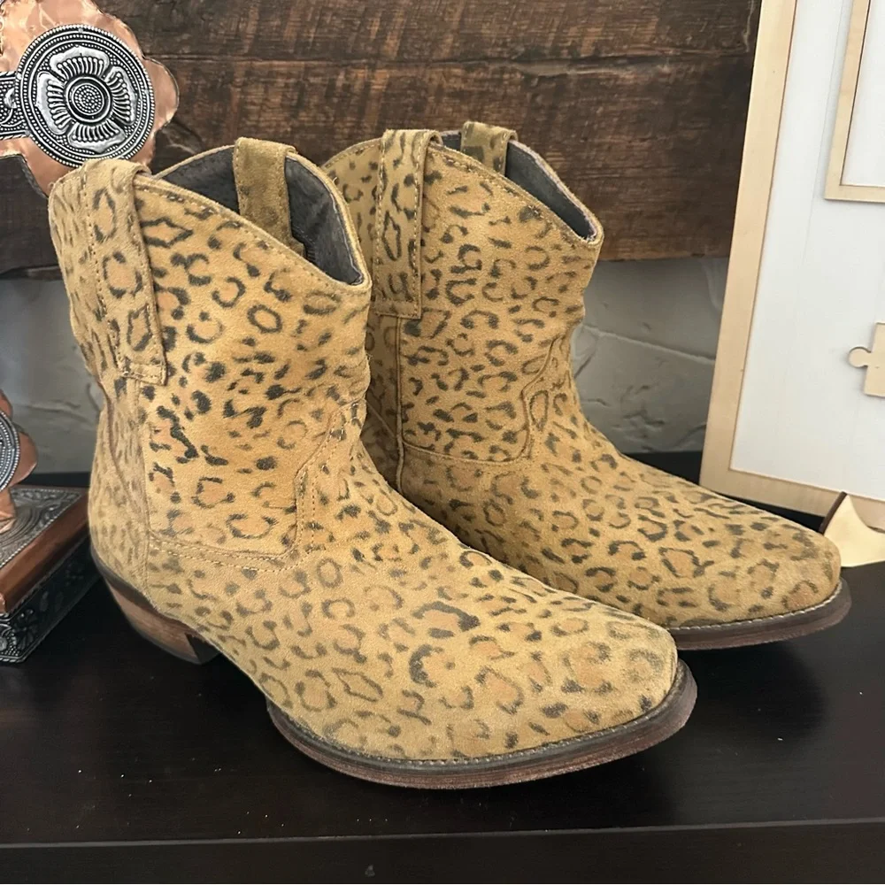 Roper Leopard Print Ankle Boots - Picture 1 of 9